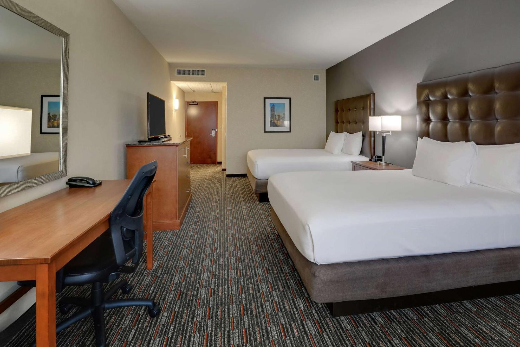 Deluxe Queen Room with Two Queen Beds,1651209467:JPEG